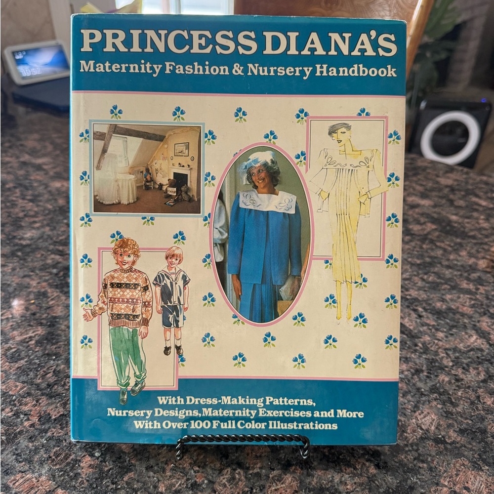 Princess Diana's Maternity and baby Fashion & Nursery Handbook - vintage 1984